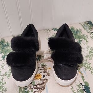 Chinese Laundry Black Fur-Accent Sneakers